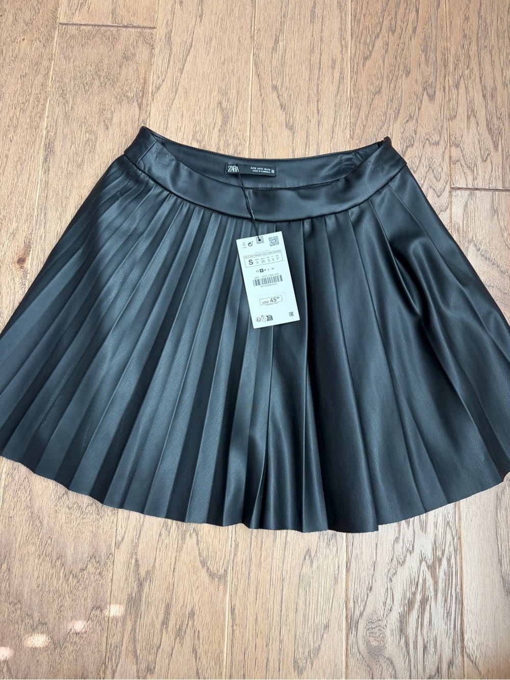 Zara Black Pleated Faux Leather Mini Skirt